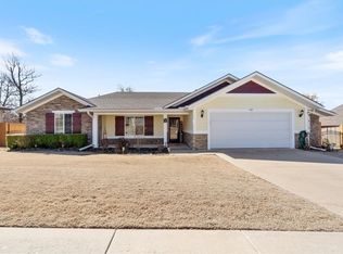 907 Ravine St, Cave Springs, AR 72718