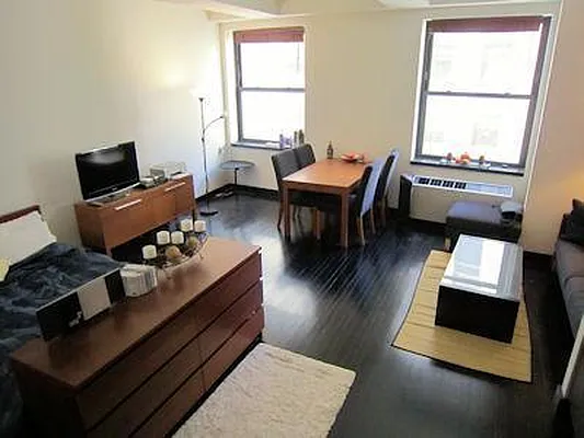 Rented by R New York | media 1