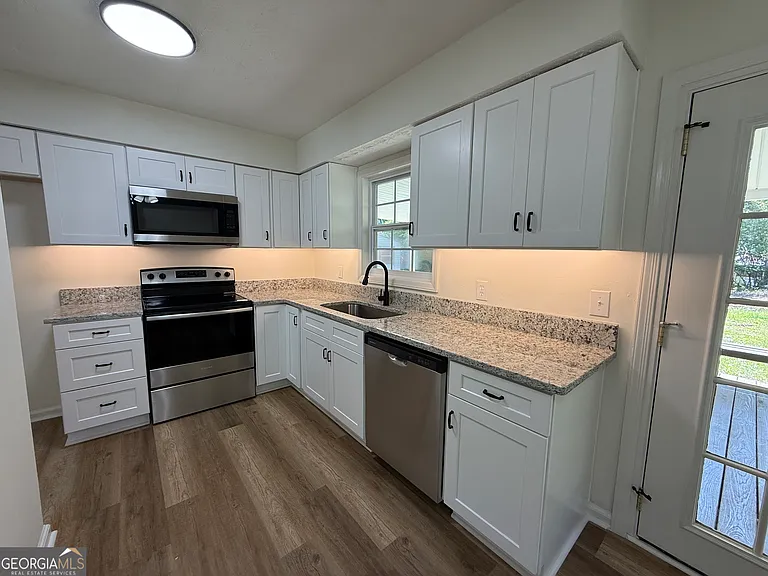 105 Sir Lancelot Ave — Photo 7