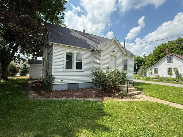 19 1st Ave NE, Saint Joseph, MN 56374
