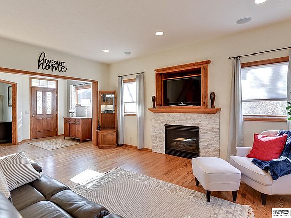 4th image of 3512 S 201st Avenue Cir