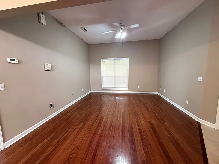 53 Michael Ln — Photo 32