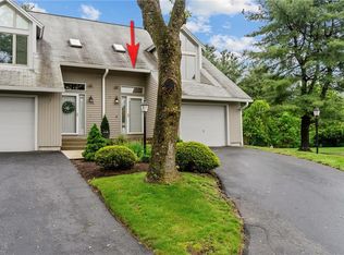 10 Tamarac Dr #F, Smithfield, RI 02828