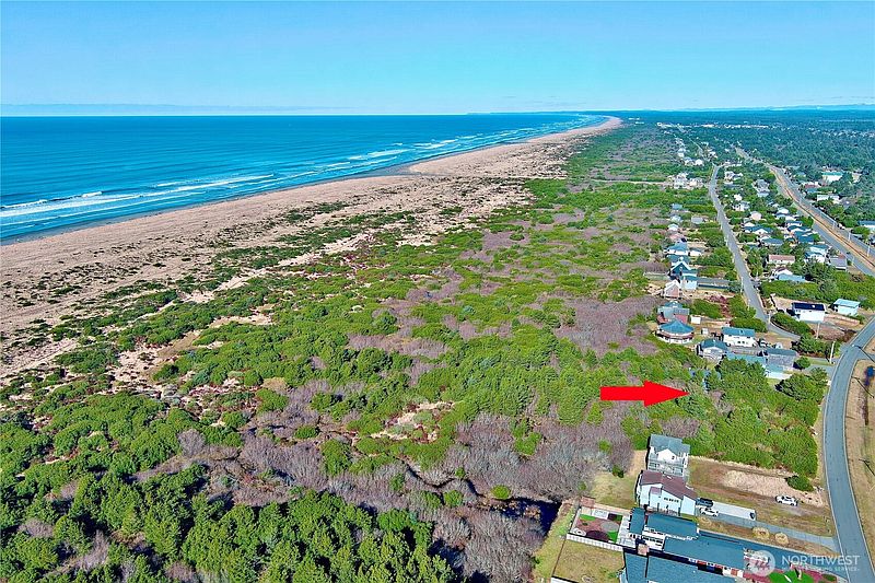 2nd image of 657 Ocean Shores Boulevard SW