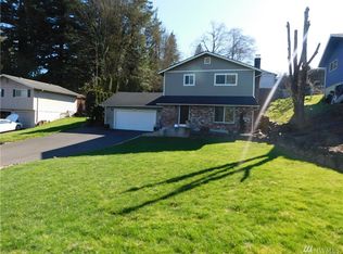 102 W Canyon View Dr, Longview, WA 98632