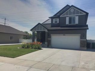 5661 S 3200 W, Roy, UT 84067