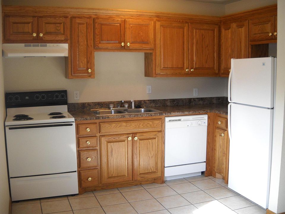 1st image of 1 Southridge Dr APT 7