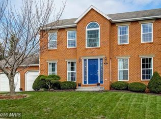 662 Windsor Dr, Westminster, MD 21158