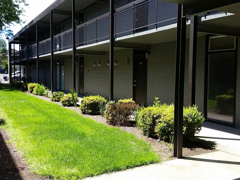 Milan Apartments — Photo 23