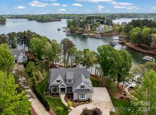 8946 Fair Oak Dr #32, Sherrills Ford, NC 28673