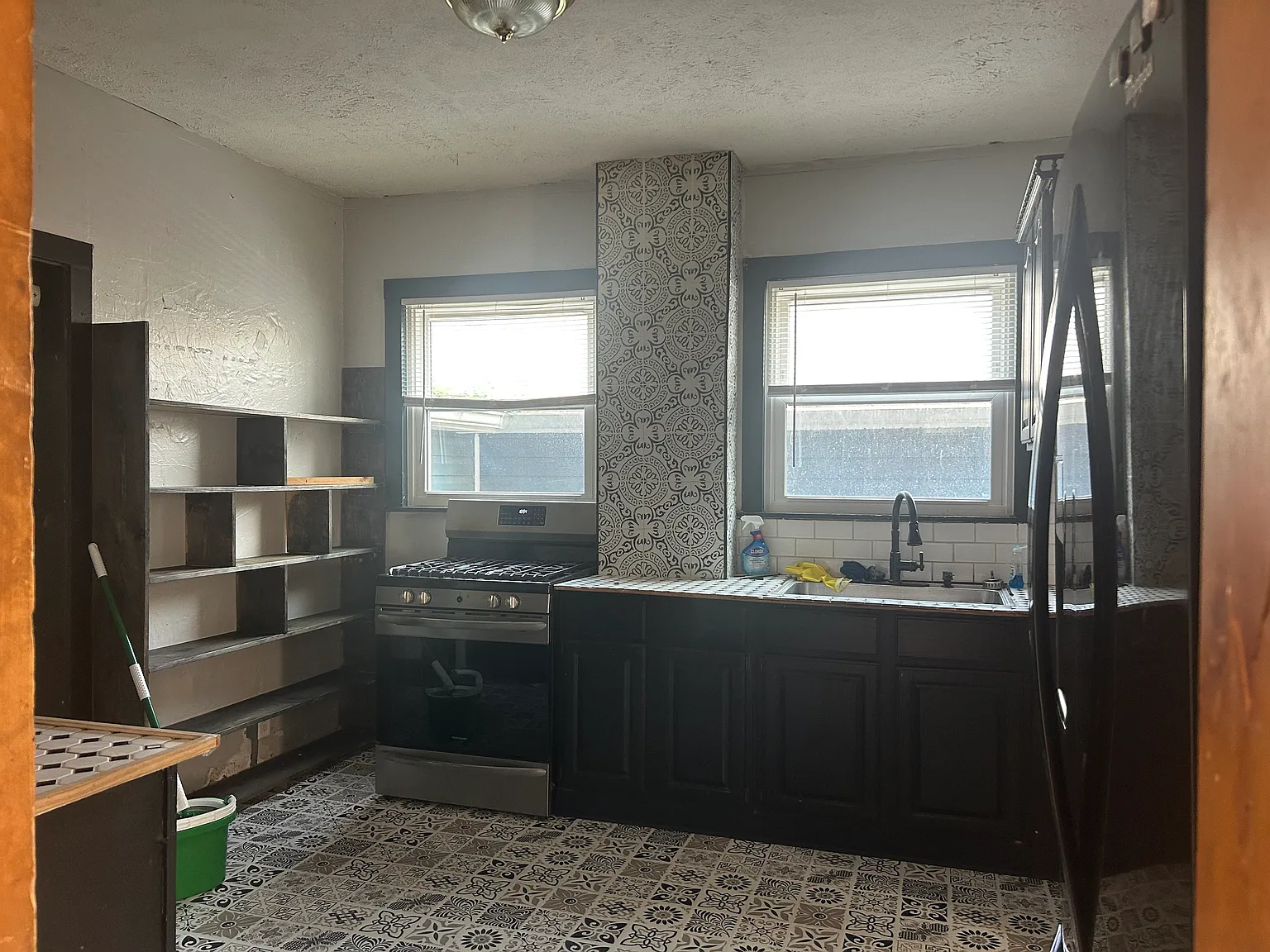 5 bed, 1408 sqft, $2,250 — Photo 4