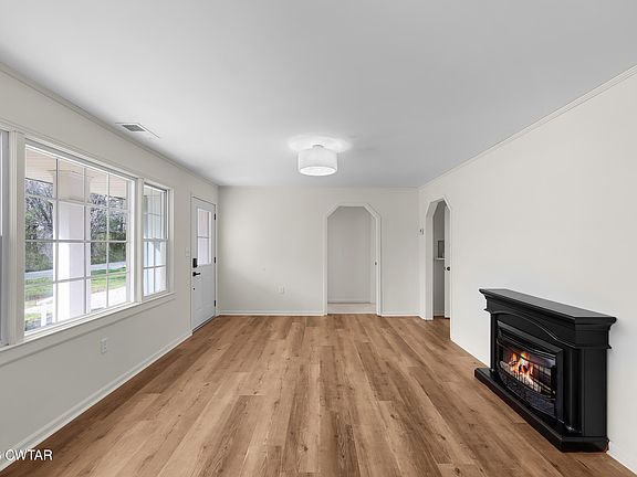5th image of 791 Tyler Rd