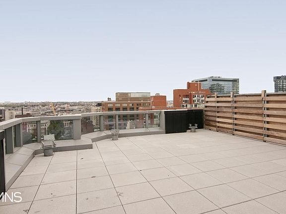 4th image of 2310 41st Ave APT 16B