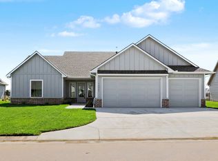 12069 E Pepperwood St, Wichita, KS 67226