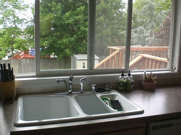 Kitchen View 