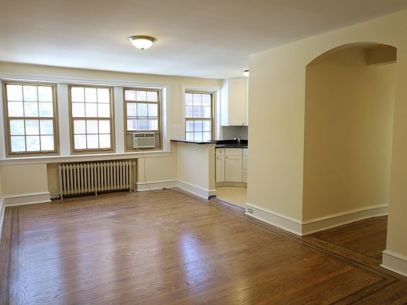 4th image of 8001 Germantown Ave APT 32