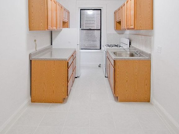 3rd image of 4333 46th St APT B9