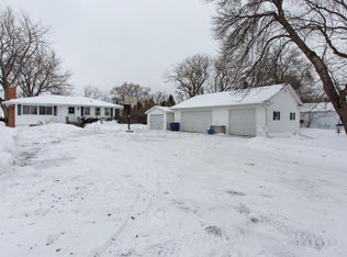 2017 8th Ave N, Moorhead, MN 56560