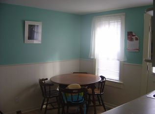 60 Center St APT 5, Andover, MA 01810