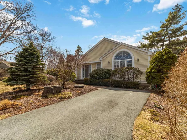 40 Wedgewood Ave, Halifax, NS B3M 2B5