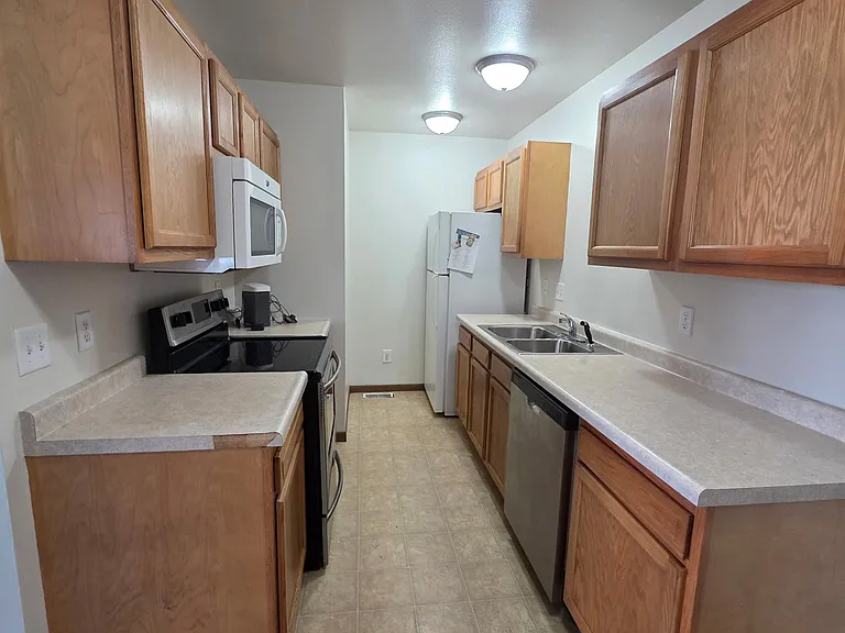 230 S Dubuque St #1 — Photo 5