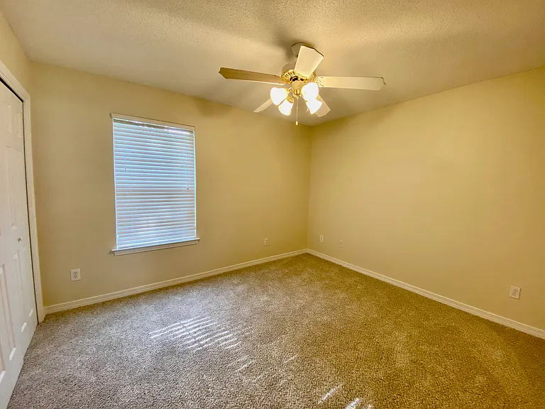1550 Oakhill Rd — Photo 14