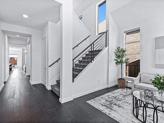 5th image of 5074 Statesman Ln