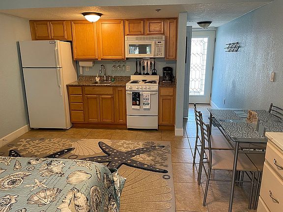 3rd image of 1414 Bayshore Blvd #209