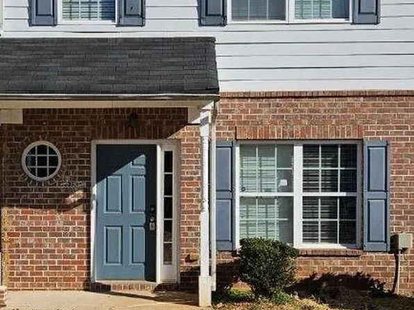 325 Brookview Dr, Riverdale, GA 30274