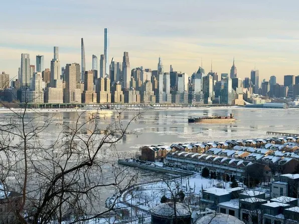 7400 Blvd East image 1 of 30