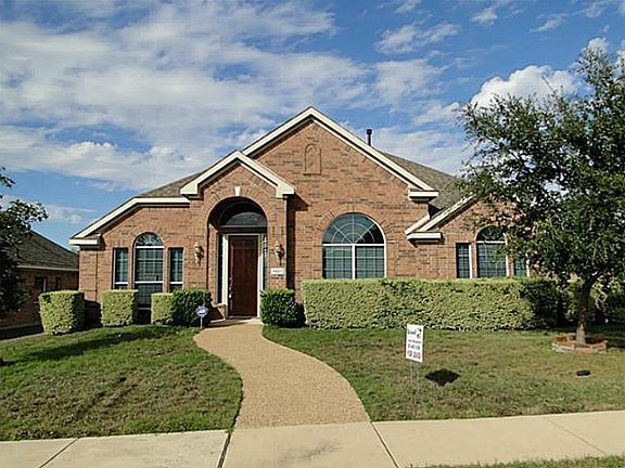 2nd image of 1021 Cherry Hill Ln