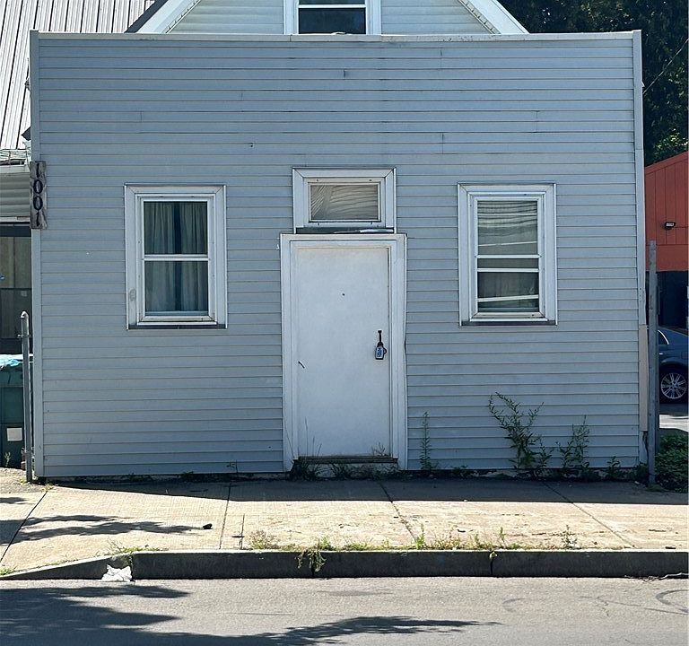 1st image of 1001 Joseph Ave