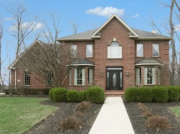 1917 Nichole Cir, Lancaster, OH 43130