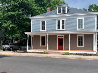 9325 Battle St, Manassas, VA 20110