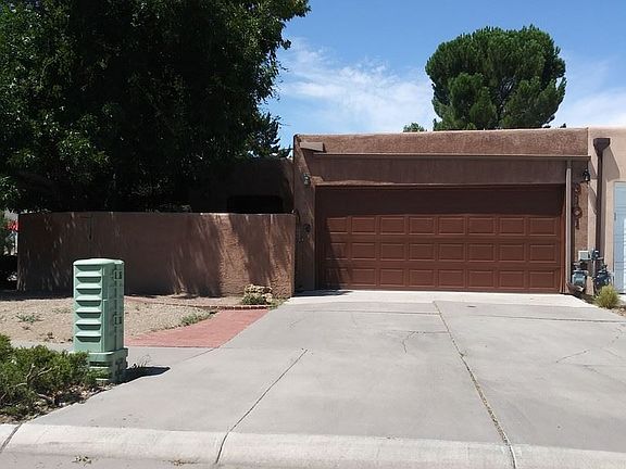 2nd image of 3101 Camino Cepillo NW