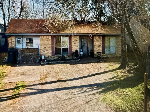 212 N 8th St, Beasley, TX 77417