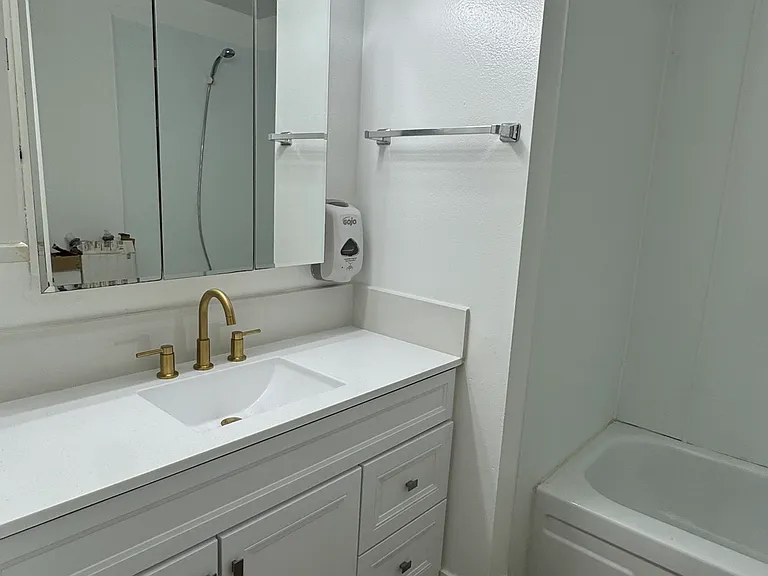 144 Brophy St — Photo 16