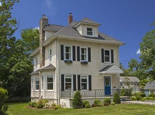 17 Dobbs Ter, Scarsdale, NY 10583