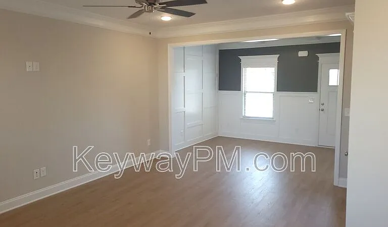 1115 Jolly Ln — Photo 2