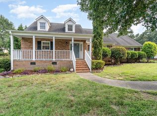 416 Glencurry Dr, Charlotte, NC 28214