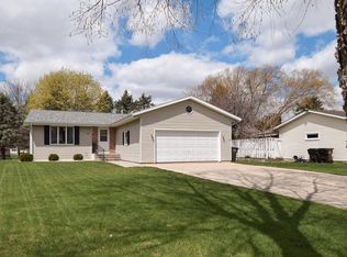 438 S Ventura Ln, Whitewater, WI 53190