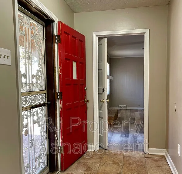 5368 Scottsdale Ave — Photo 5
