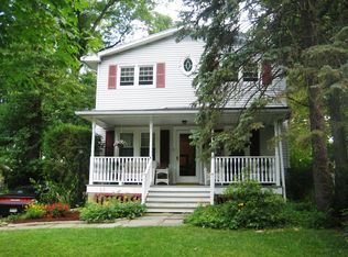 25 Woodland Ave, Allendale, NJ 07401