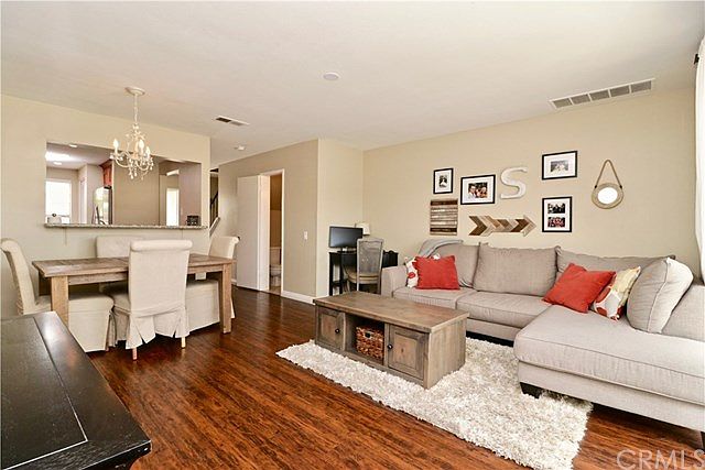 1st image of 6 Allenwood Ln