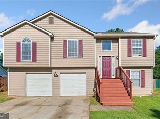 7106 Oakwood Cir, Rex, GA 30273