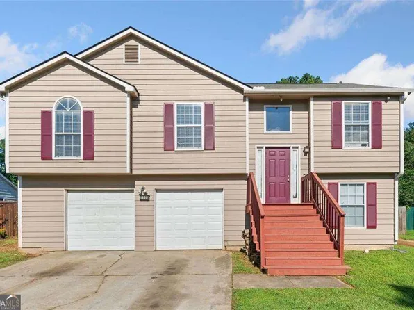 7106 Oakwood Cir, Rex, GA 30273