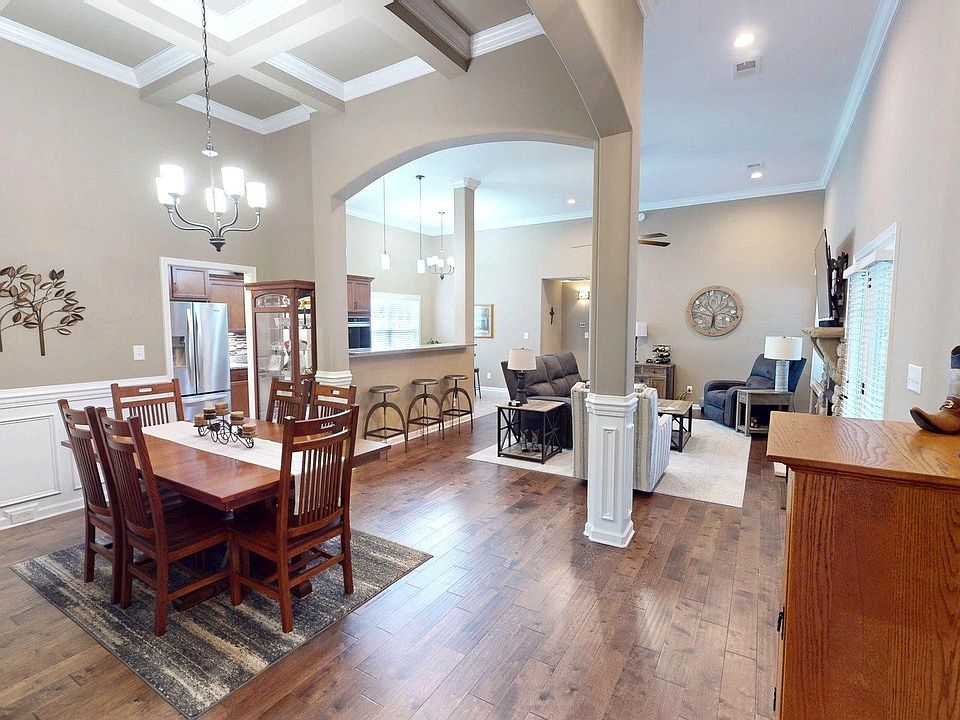 1st image of 883 Terraceside Cir
