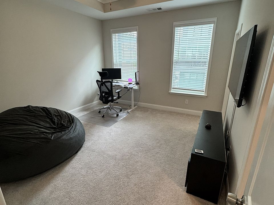 1st image of 4639 Eddibunn Dr SE #2