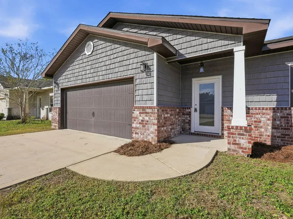 2239 Tom St, Navarre, FL 32566