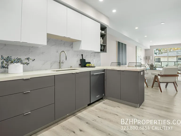 Bedford Twenty - Luxury Condos — Photo 58